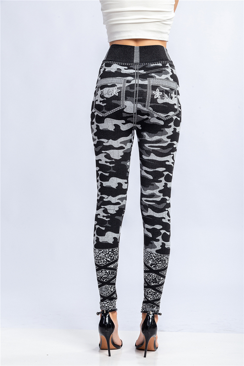 Athletic & Workout Clothes. -Yoga Training & Gym